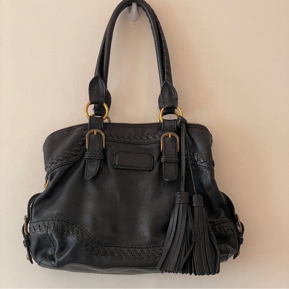 Isabella Fiore Black butter soft leather shoulder bag satchel purse handbag vntg